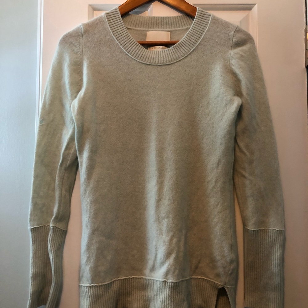 Cashmere crew neck sweater